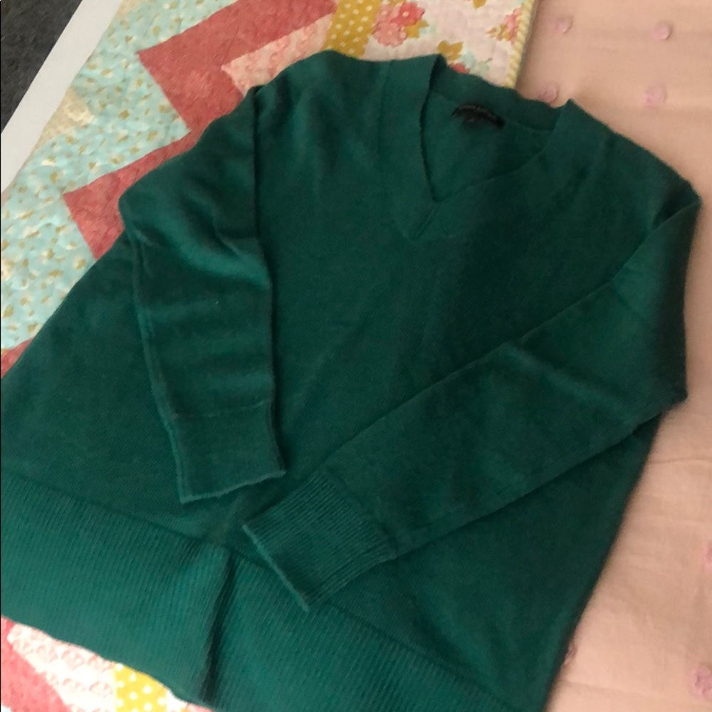 Banana Republic V-Neck Sweater (Small)